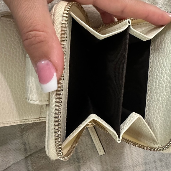 Authentic Gucci wallet - Picture 4 of 7
